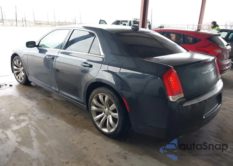 2018 Chrysler 300 Touring L из США, поврежденный, VIN 2C3CCAAG3JH274879